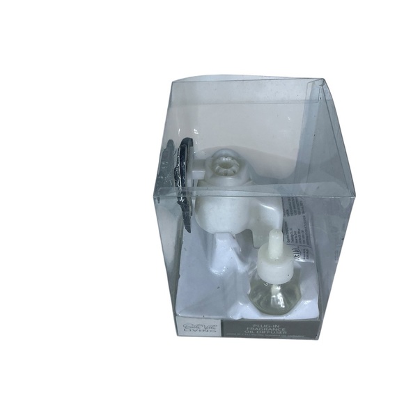 Bella Villa Living Elephant Fragrance Oil Diffuser Black and White - Picture 7 of 15